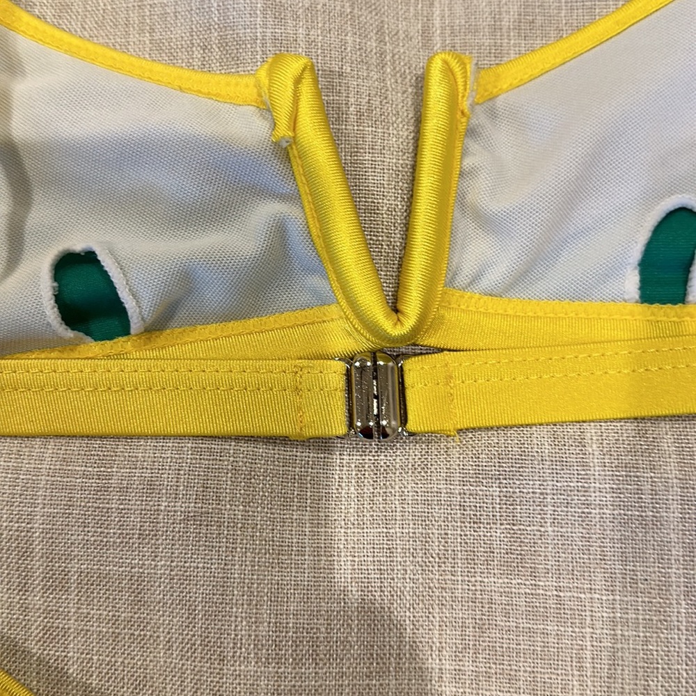 SHEIN 2 Piece bathing suit - Picture 5 of 6